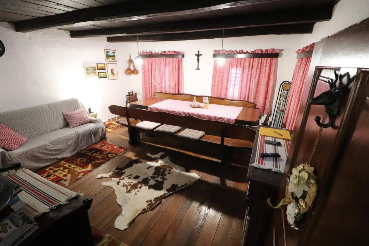 Villa Pepeljuga Kuca Za Odmor Vizovlje Bagian luar foto